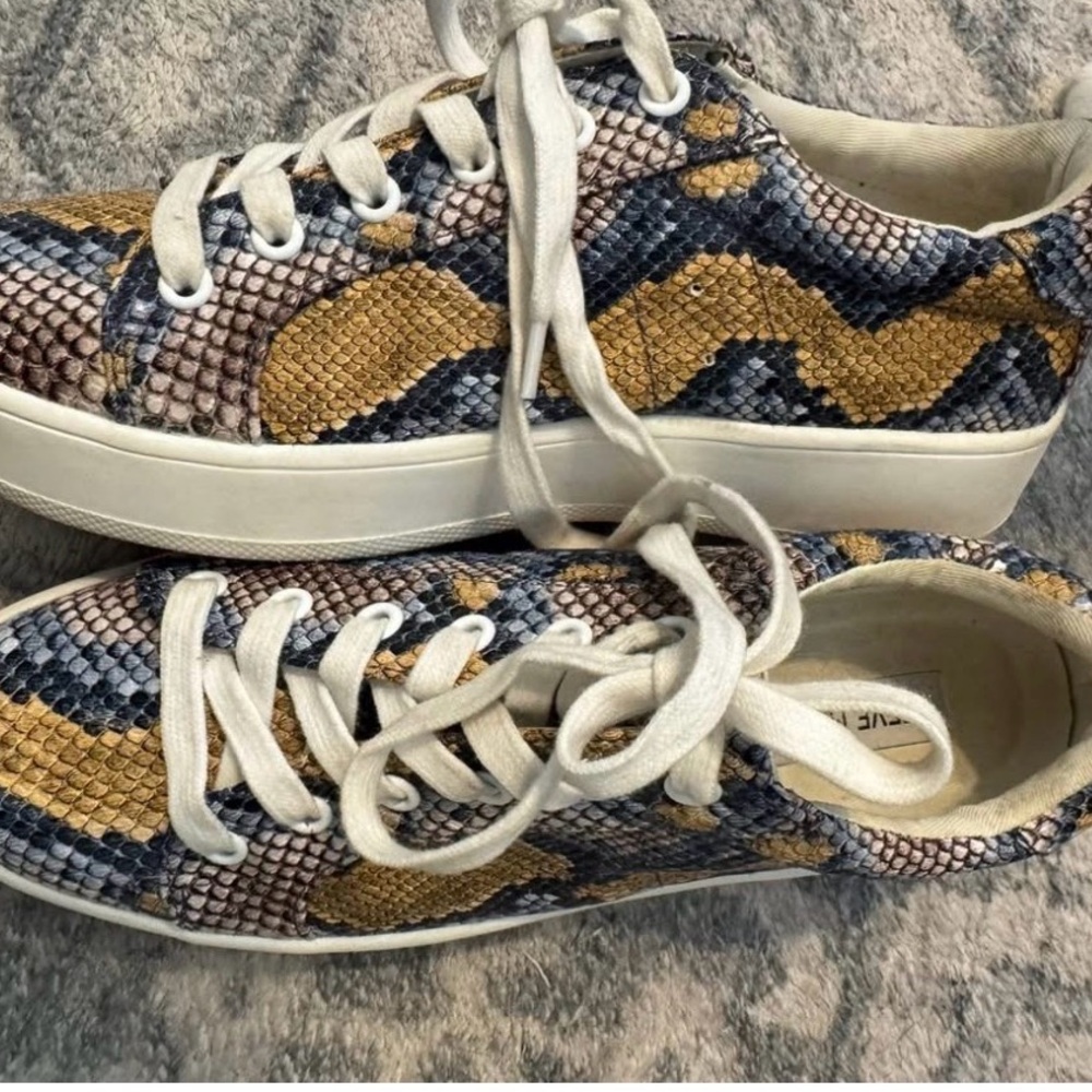 Steve Madden Snake-Print Low Top Sneakers in Yellow, Blue, Brown